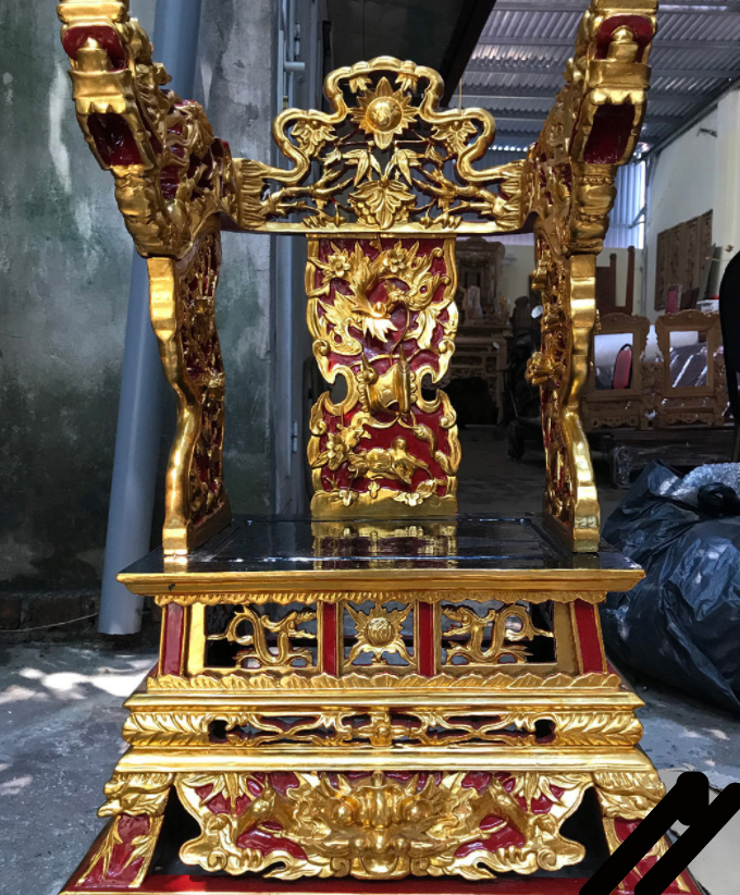 Lựa Chọn Bộ Đồ Ngai Thờ Phù Hợp